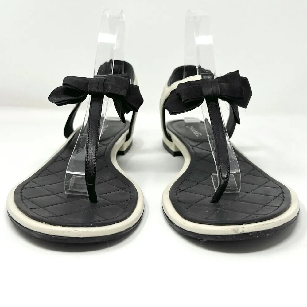 CHANEL White & Black Quilted Bow‎ Flat Sandals – Size 41.5